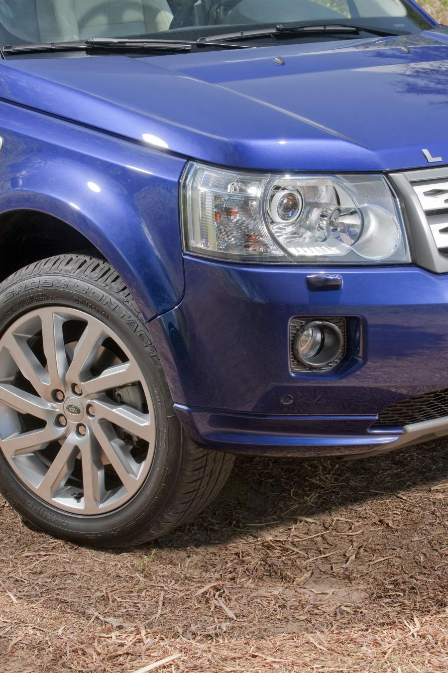  Land Rover Freelander 2 HSE i6 2011 года  (фото 17 из 29)